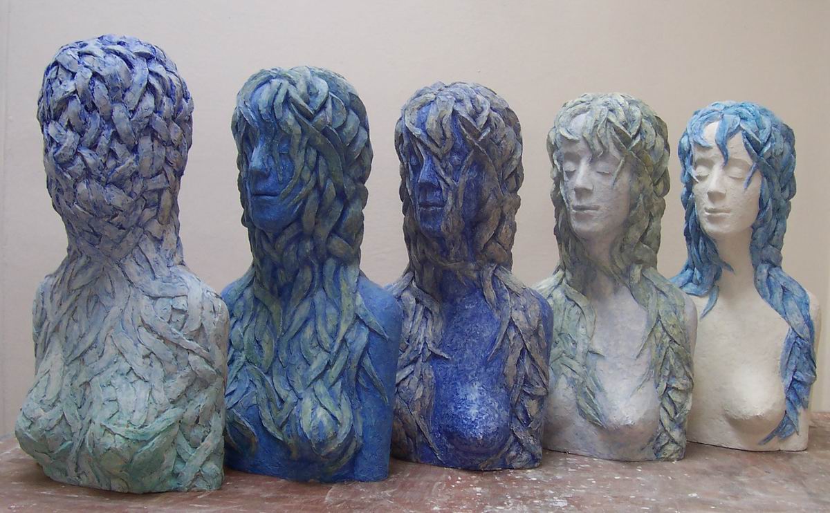 2004,Charitky ,sádra,69 cm